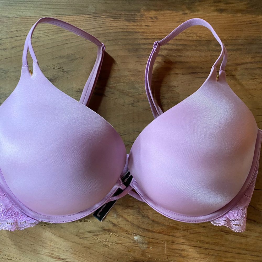 Bombshell Victoria’s Secret Push Up Bra